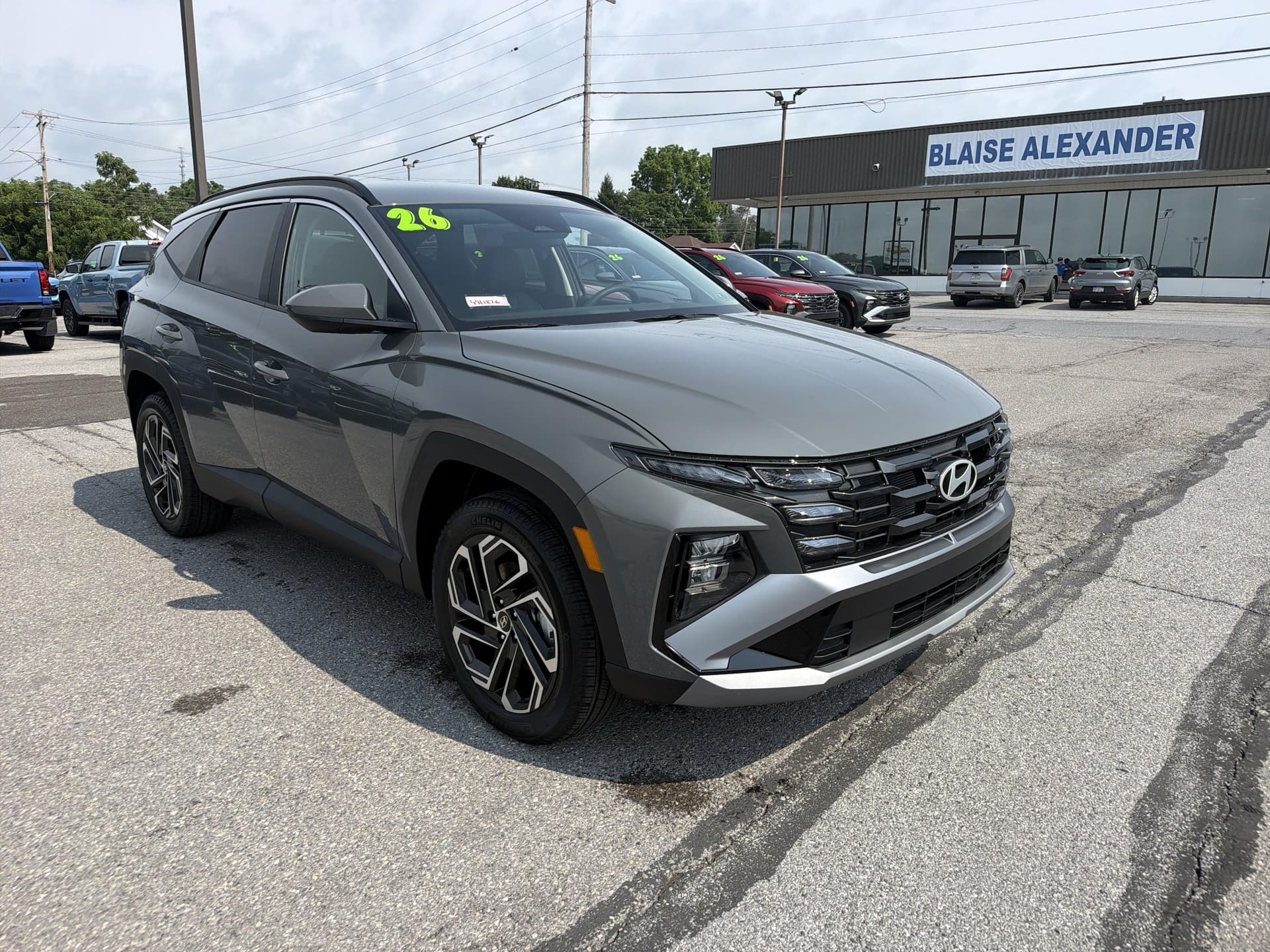 2026 Hyundai Tucson SEL Plus AWD — photo 1 of 19