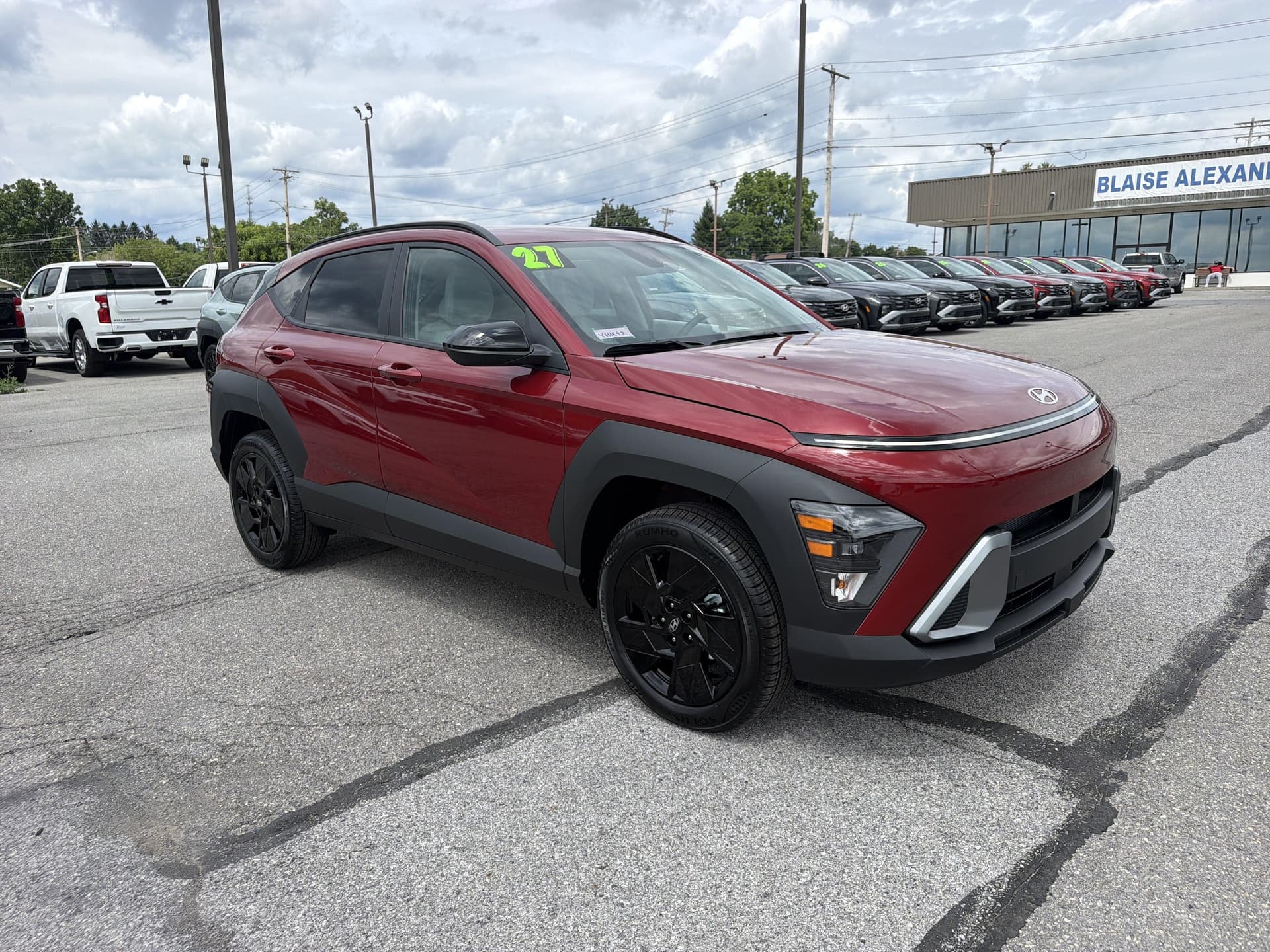2027 Hyundai Kona SEL Sport — photo 1 of 19