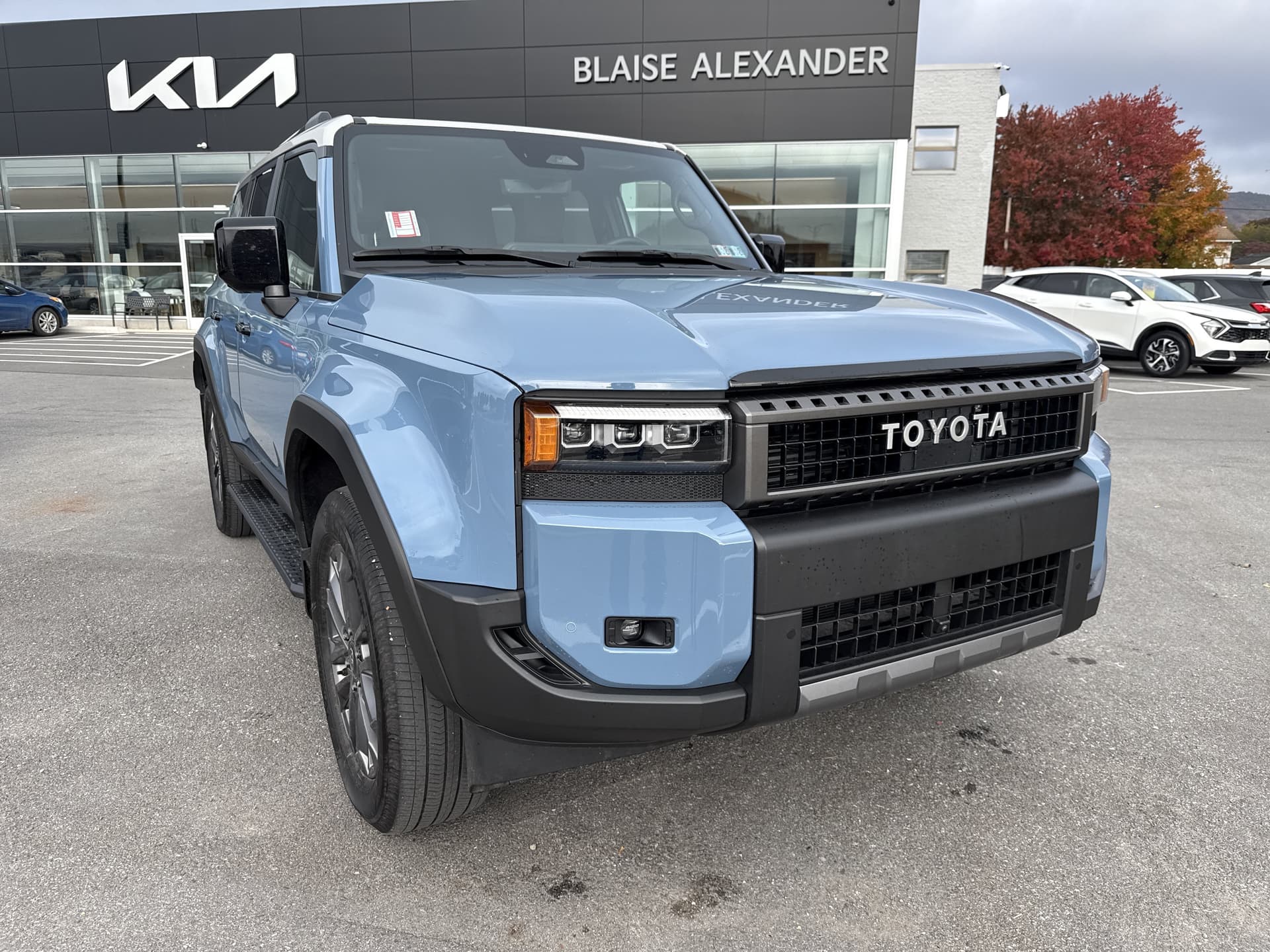 2025 Toyota Land Cruiser Base — photo 1 of 29