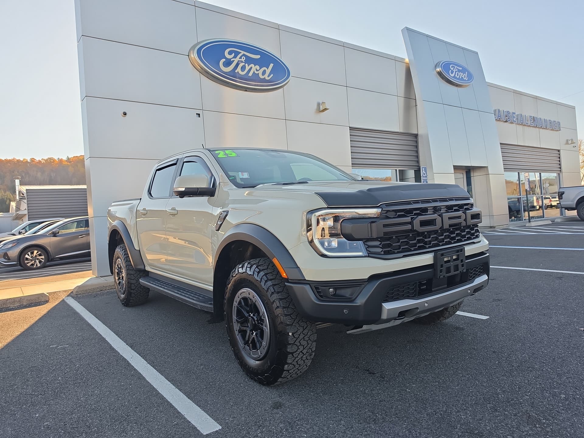 2025 Ford Ranger Raptor — photo 1 of 36