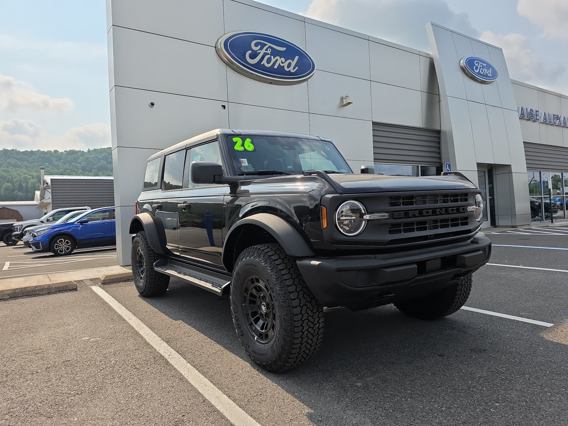 2026 Ford Bronco Big Bend — photo 1 of 41
