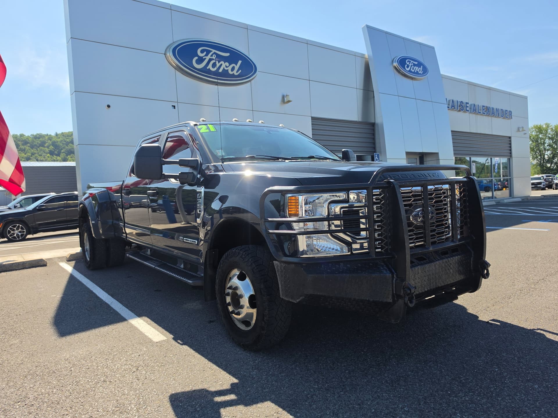 2021 Ford Super Duty F-350 DRW XL — photo 1 of 34
