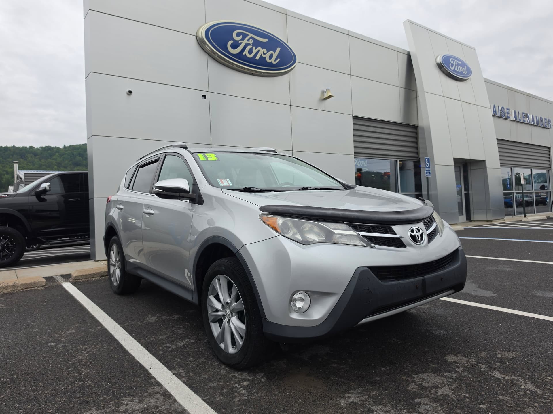 2013 Toyota RAV4 Limited — photo 1 of 33