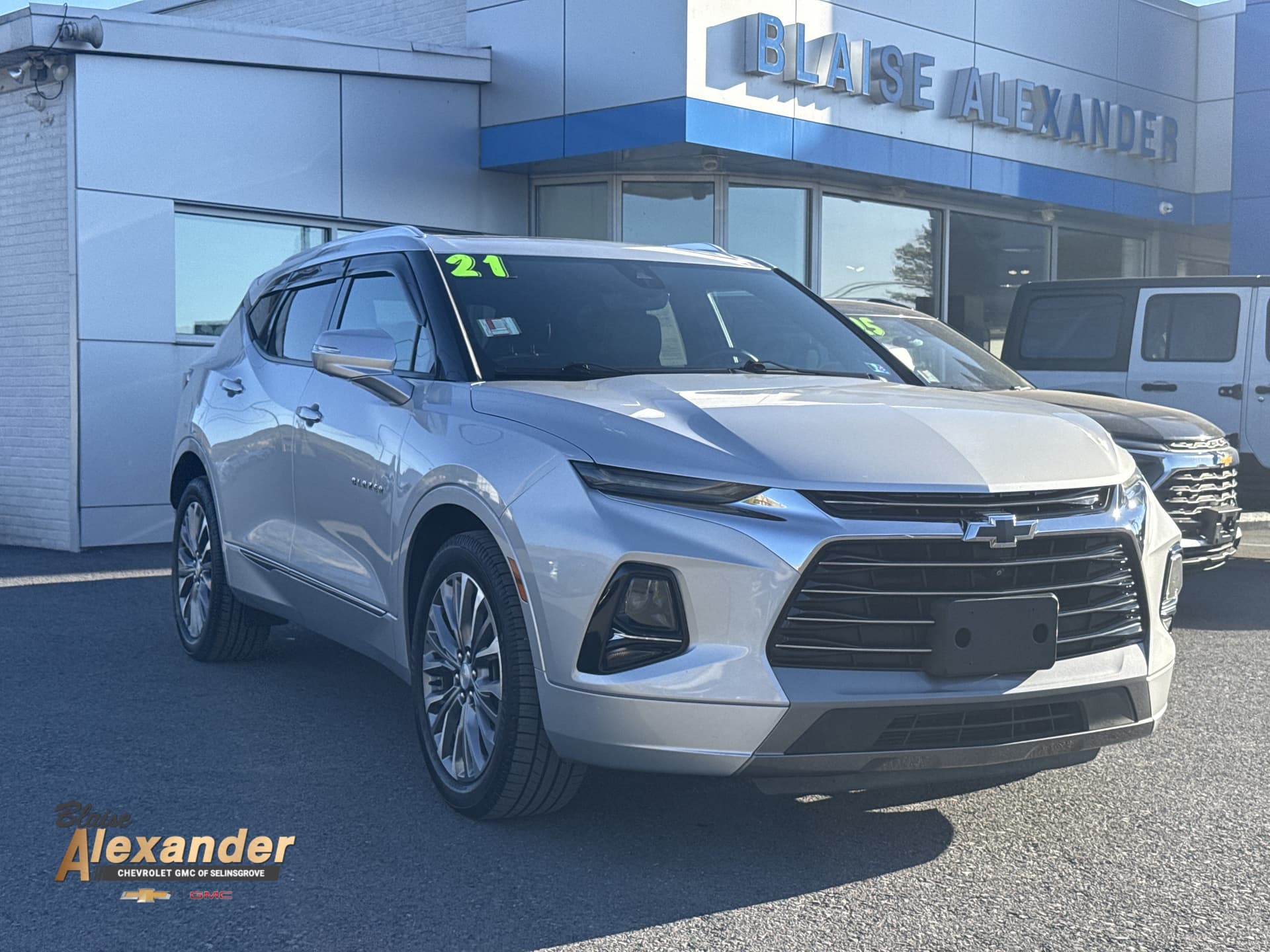 2021 Chevrolet Blazer Premier — photo 1 of 31