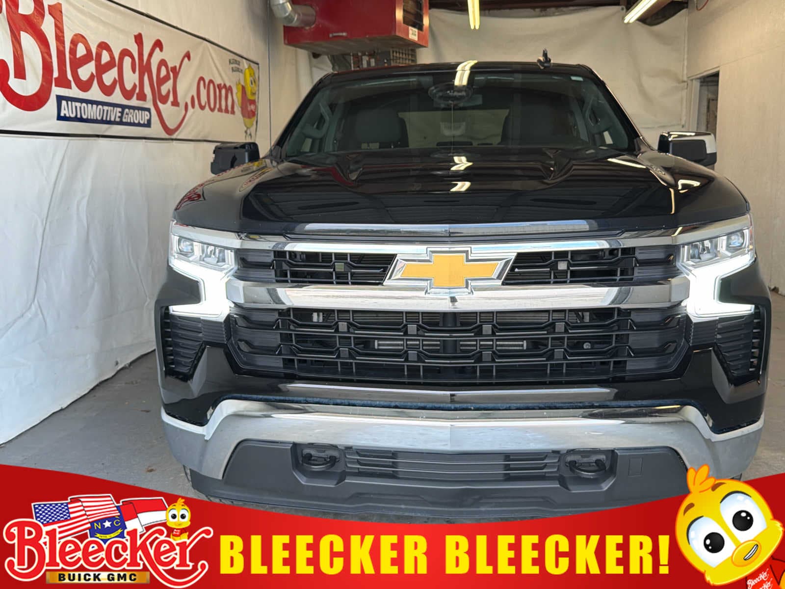 2023 Chevrolet Silverado 1500 LT — photo 1 of 50