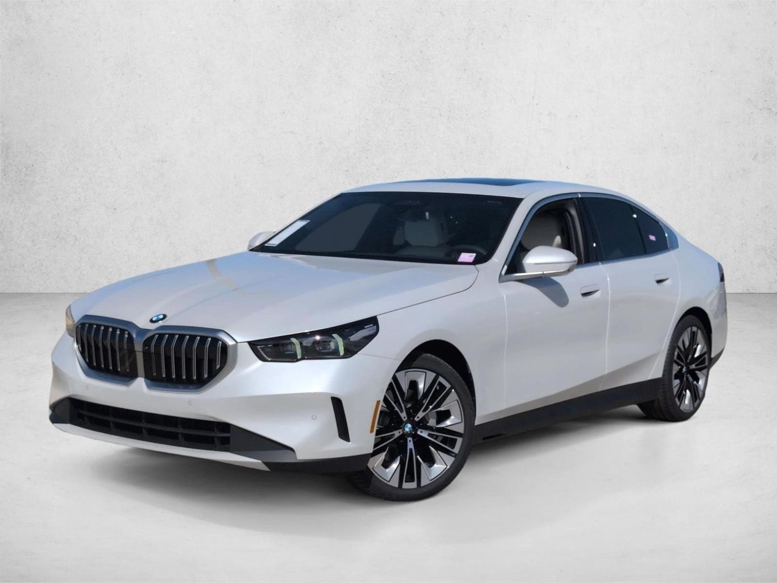 2026 BMW 5 Series 530i — photo 1 of 31