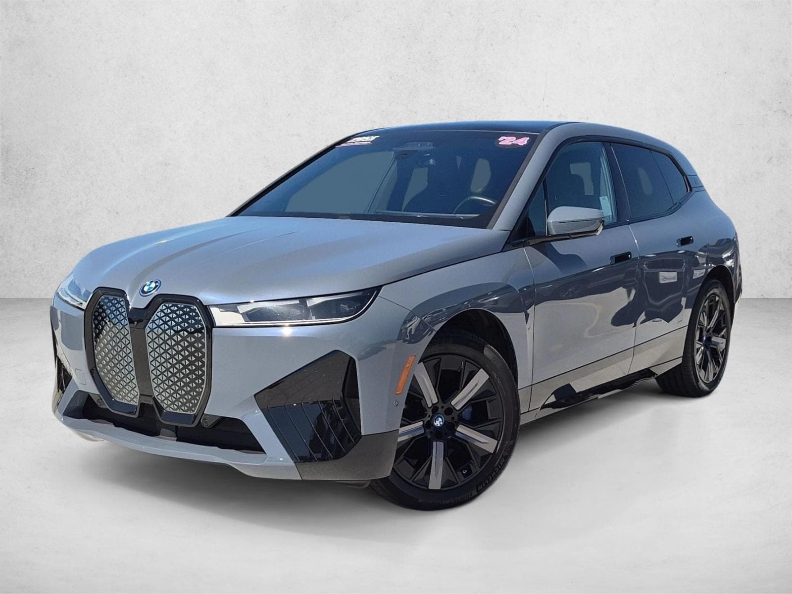 2024 BMW iX xDrive50 — photo 1 of 24