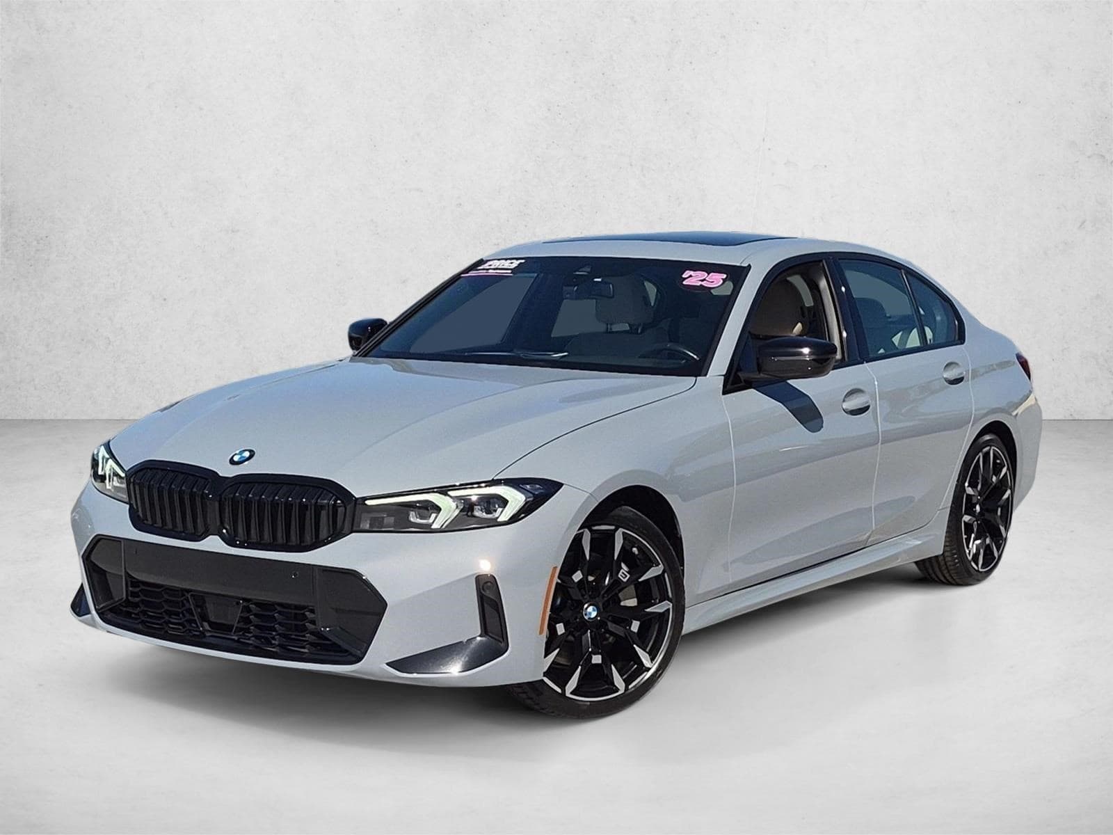 2025 BMW 3 Series 330i xDrive — photo 1 of 24