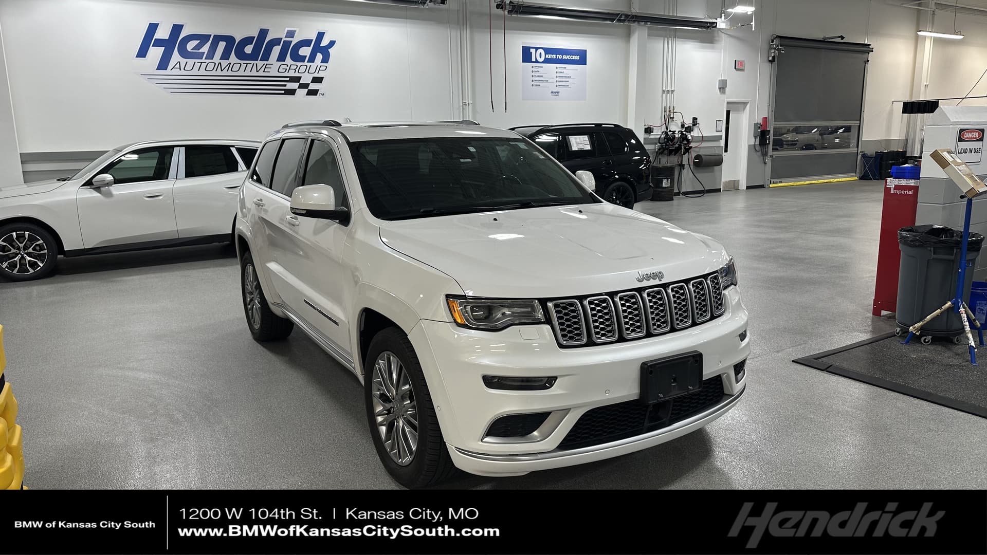 2018 Jeep Grand Cherokee Summit — photo 1 of 35