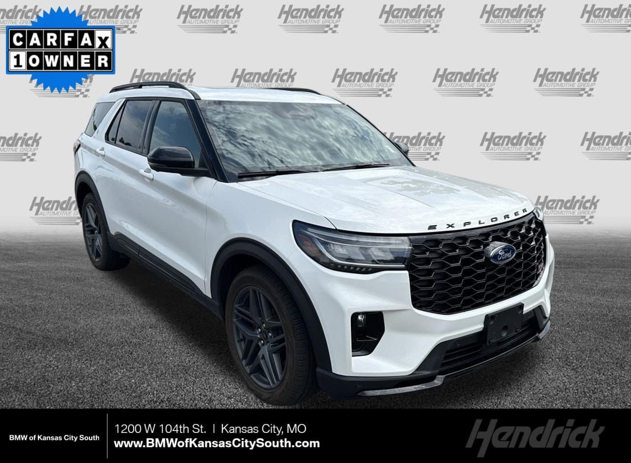 2025 Ford Explorer ST — photo 1 of 35