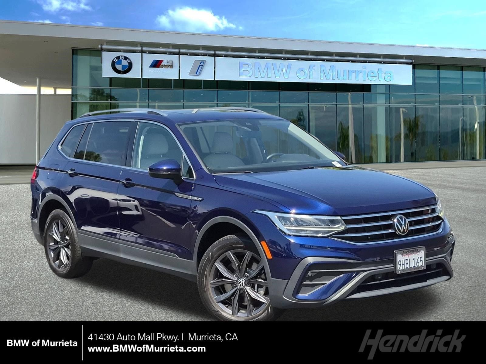 2023 Volkswagen Tiguan SE — photo 1 of 38