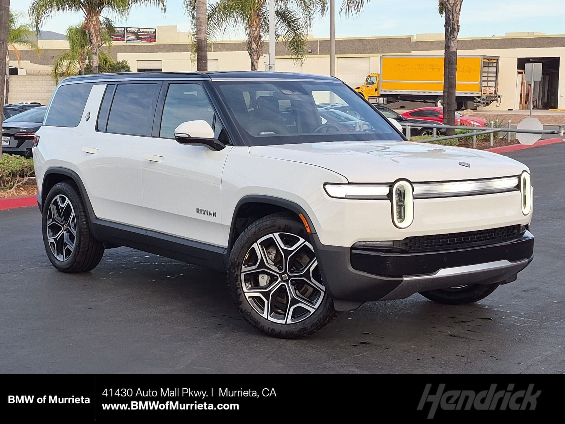2025 Rivian R1S Adventure — photo 1 of 33