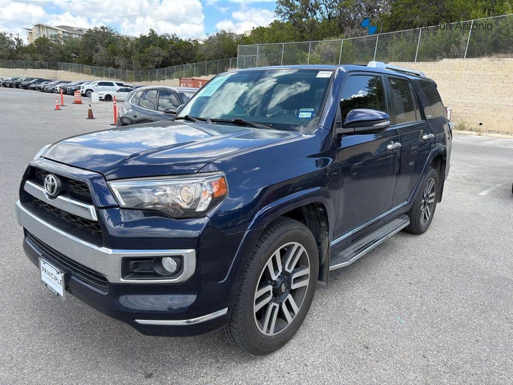 2018 Toyota 4Runner SR5 — photo 1 of 5