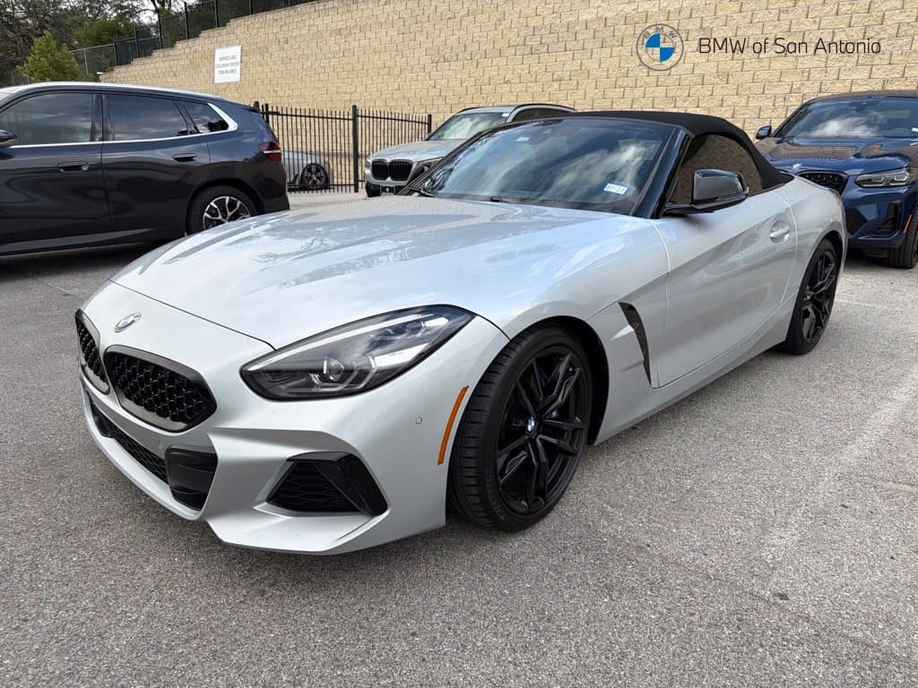 2021 BMW Z4 sDriveM40i — photo 1 of 6