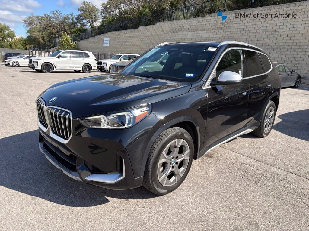 2023 BMW X1 xDrive28i — photo 1 of 5