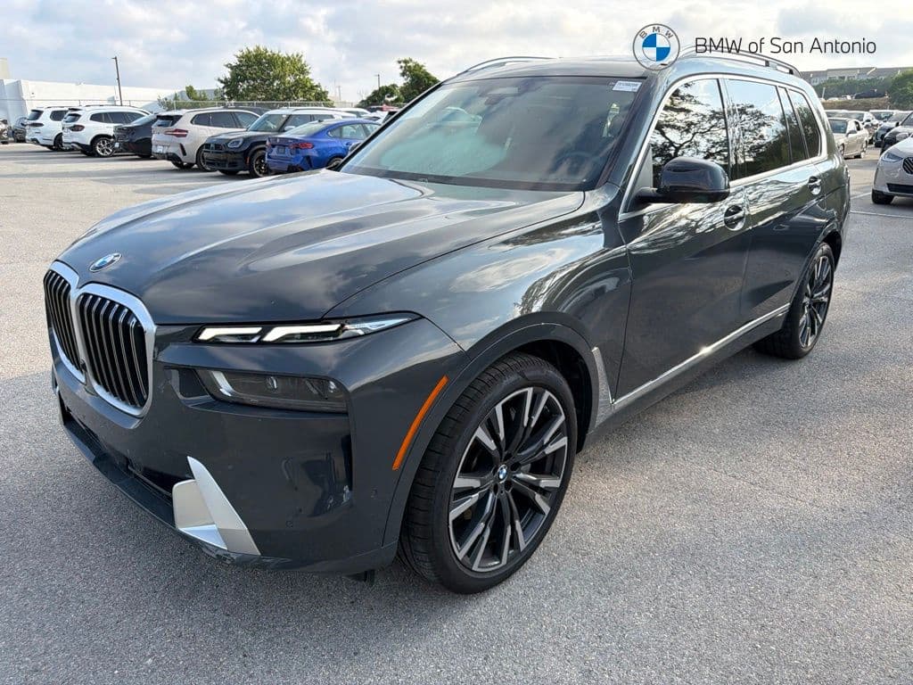 2026 BMW X7 xDrive40i — photo 1 of 5