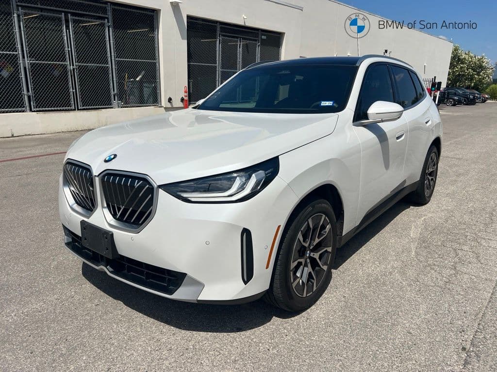 2025 BMW X3 30 xDrive — photo 1 of 6
