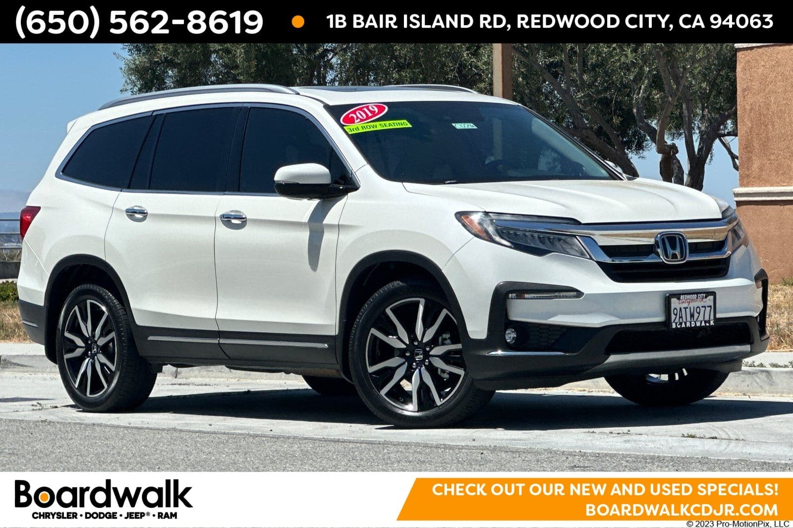 2019 Honda Pilot Touring — photo 1 of 31