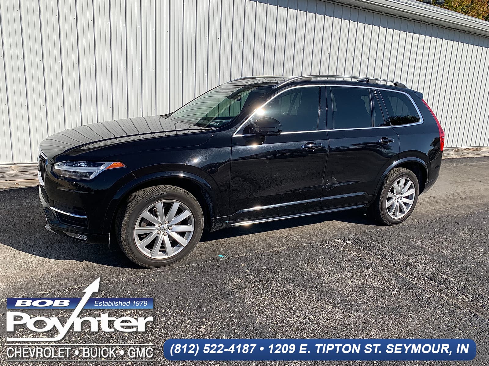 2016 Volvo XC90 T6 Momentum — photo 1 of 2