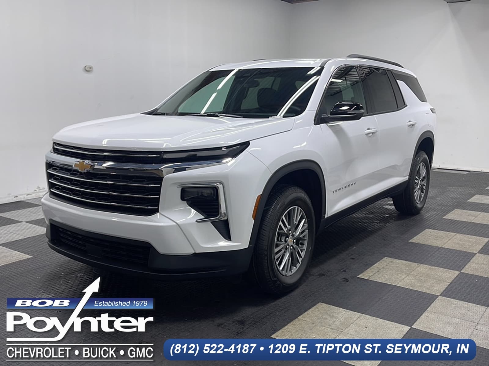 2027 Chevrolet Traverse LT — photo 1 of 33