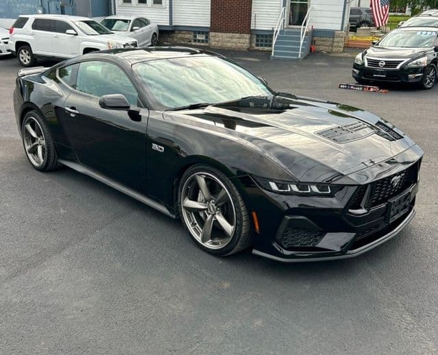 2024 Ford Mustang GT Premium — photo 1 of 11