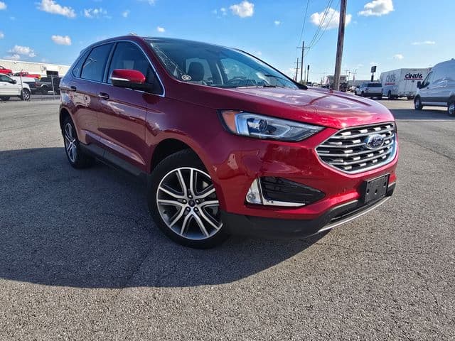 2022 Ford Edge Titanium — photo 1 of 33
