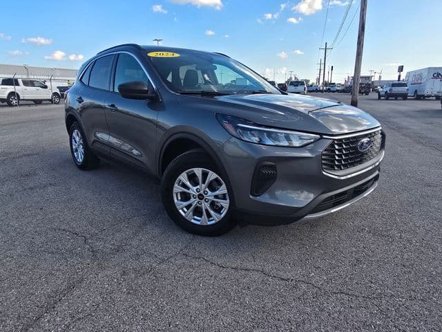 2024 Ford Escape Active — photo 1 of 33