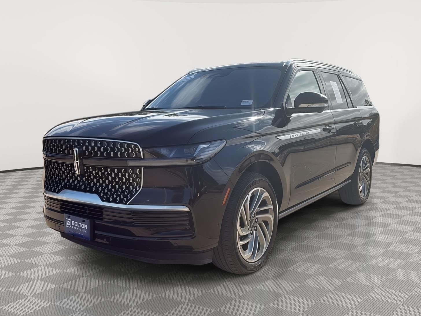 2025 Lincoln Navigator Reserve — photo 1 of 28