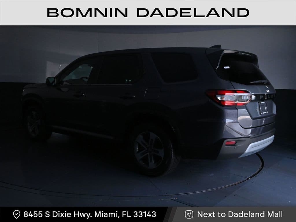 2023 Honda Pilot EX-L 8 Passenger — photo 1 of 34