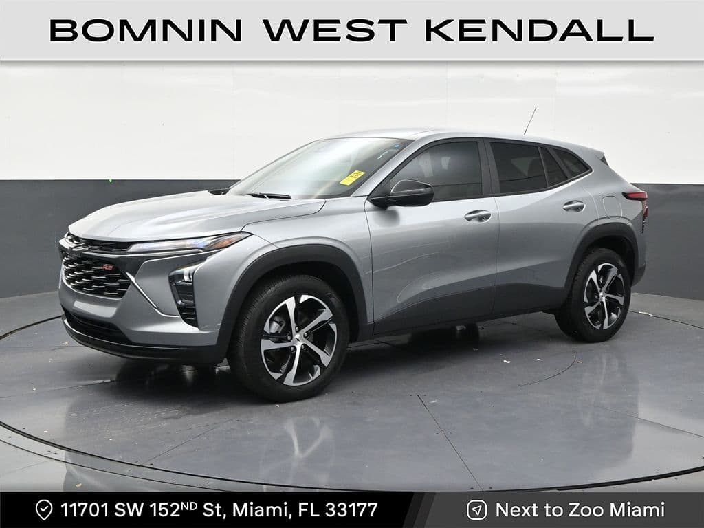 2025 Chevrolet Trax 1RS — photo 1 of 33