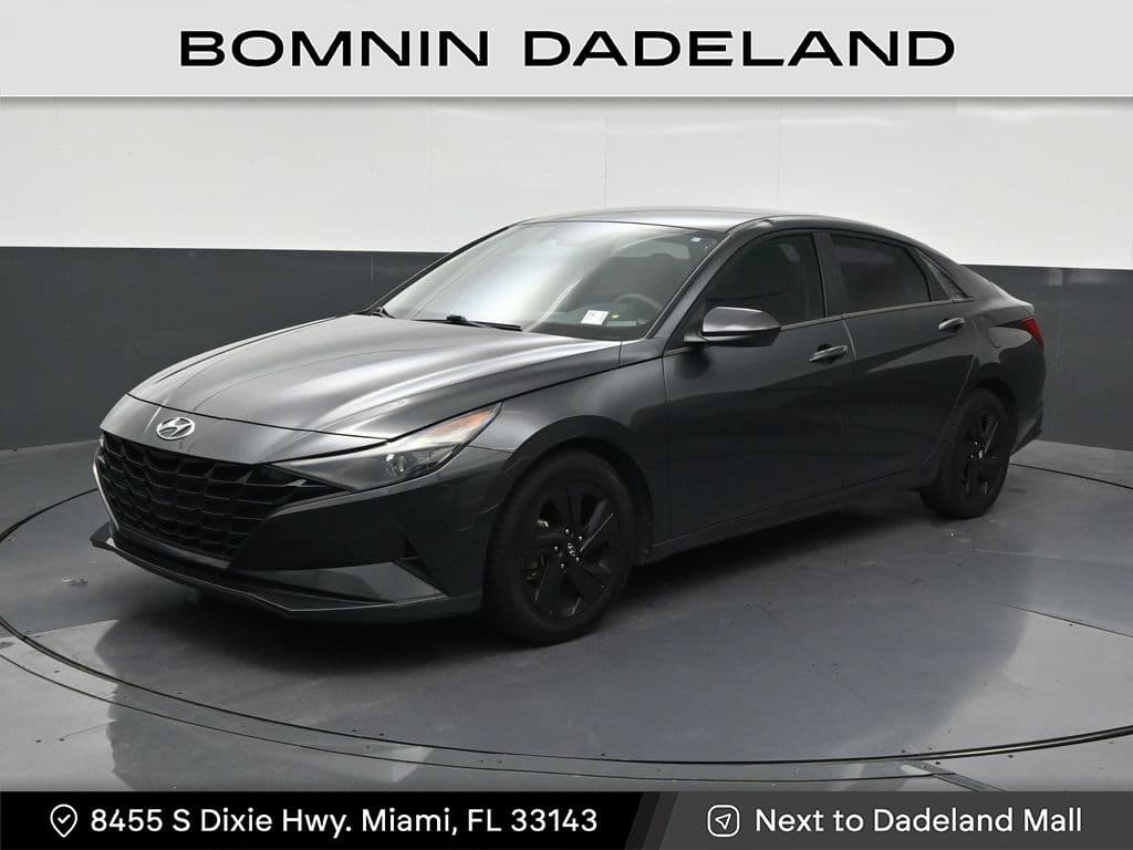 2021 Hyundai Elantra SEL — photo 1 of 36