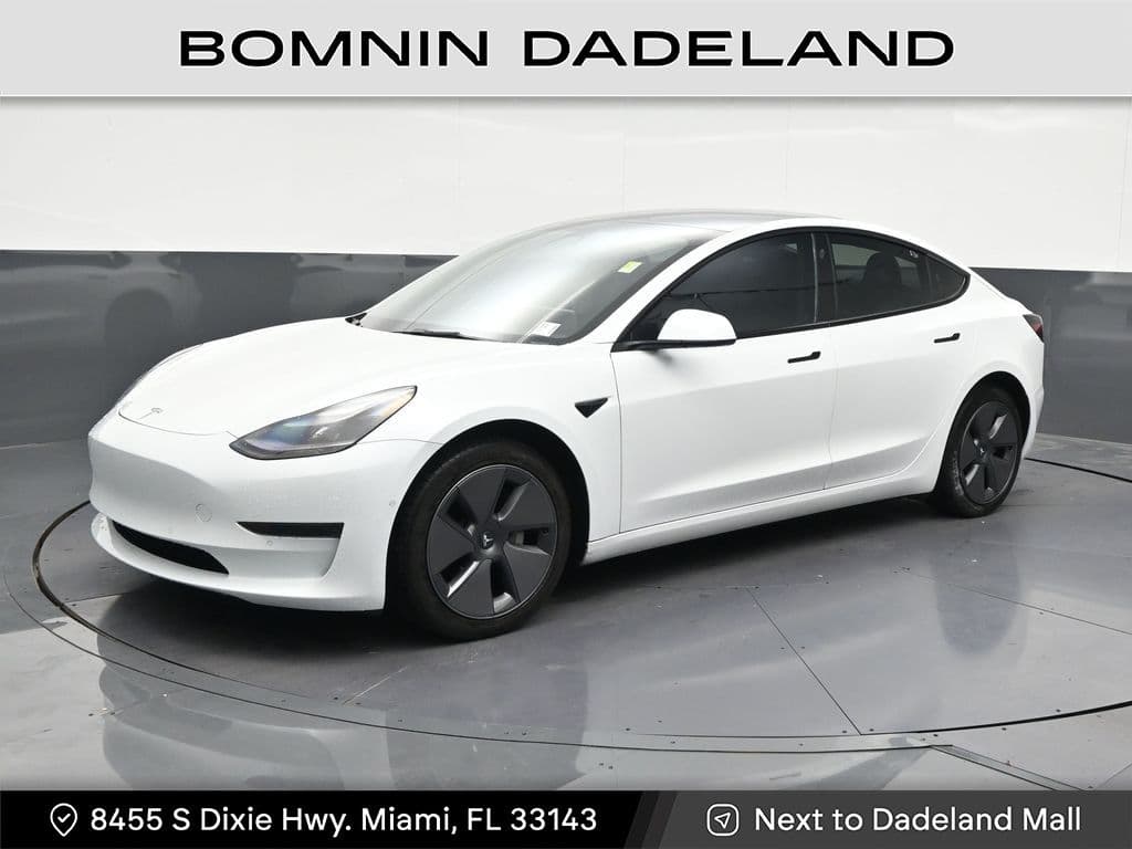 2022 Tesla Model 3 Base — photo 1 of 35