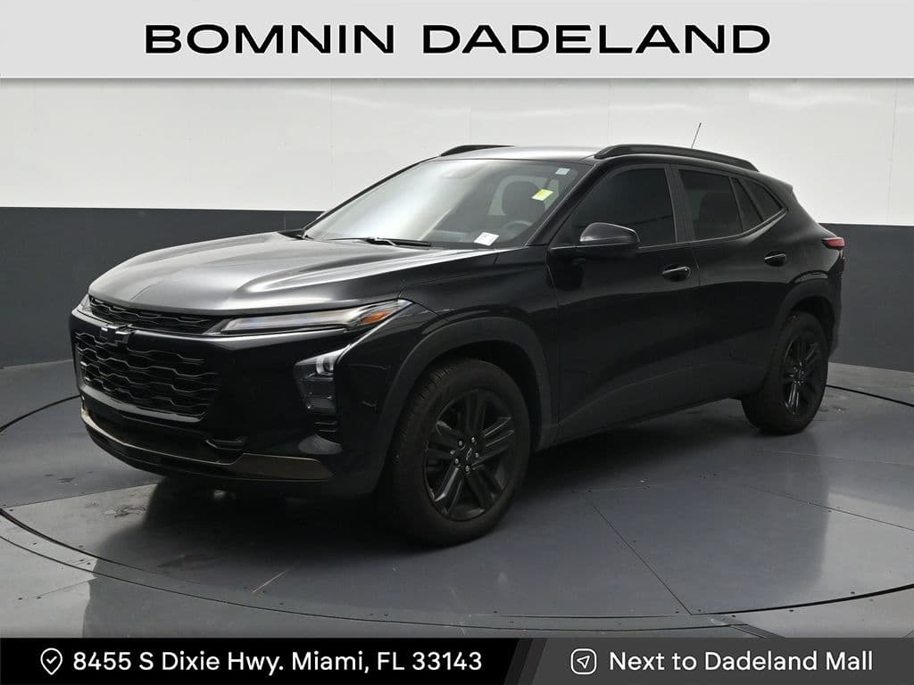 2025 Chevrolet Trax Activ — photo 1 of 37