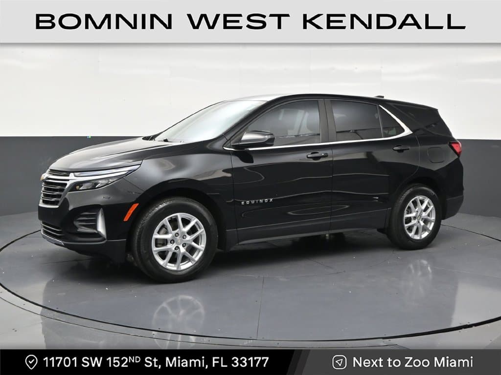 2024 Chevrolet Equinox LT — photo 1 of 33