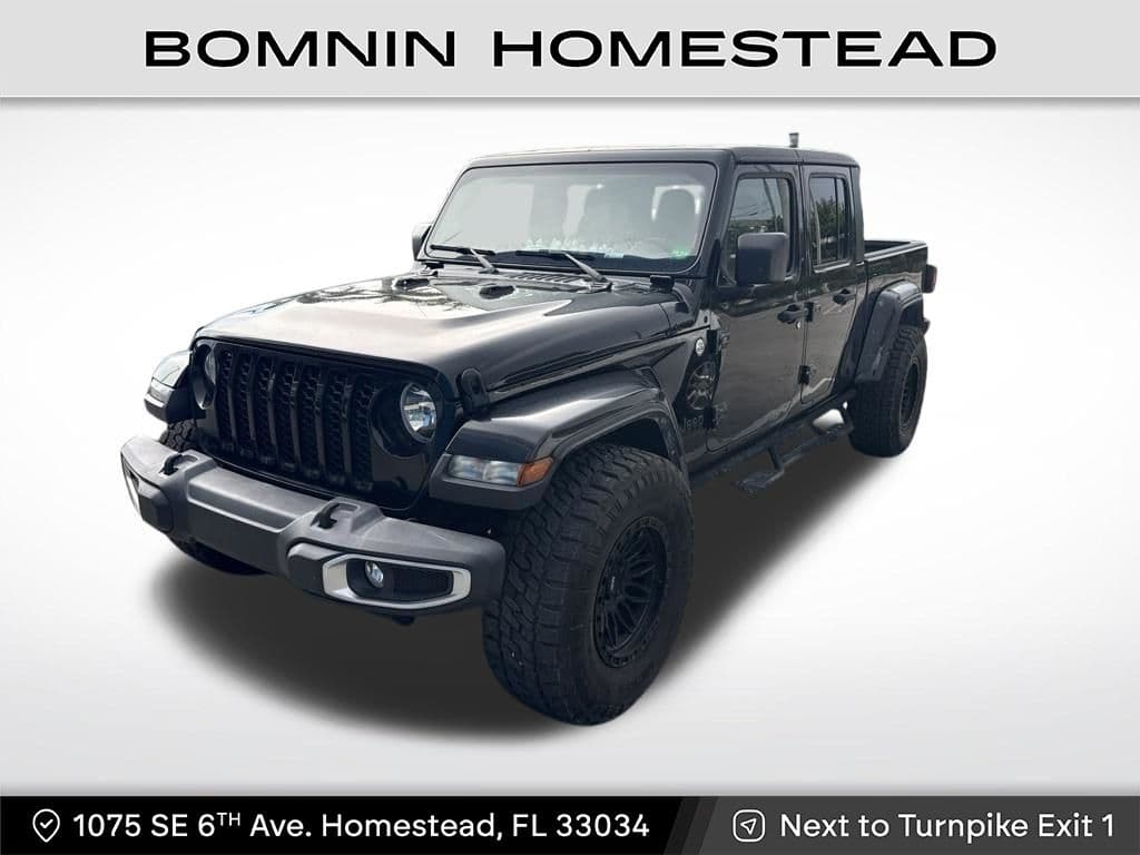 2021 Jeep Gladiator Sport — photo 1 of 4