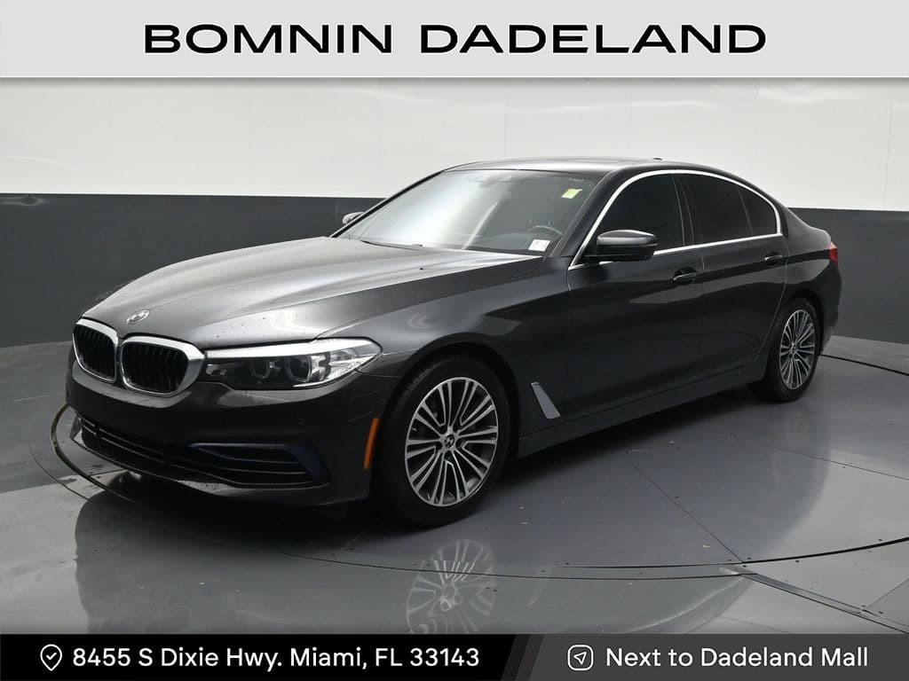 2019 BMW 5 Series 540i xDrive — photo 1 of 36