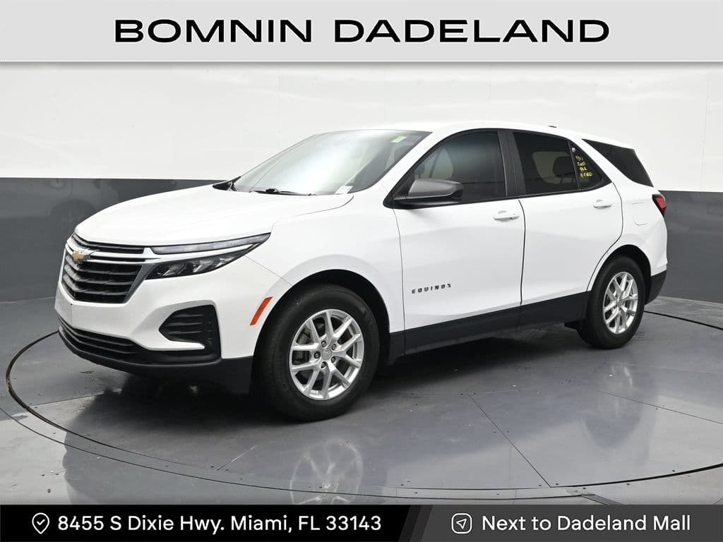 2024 Chevrolet Equinox LS — photo 1 of 36