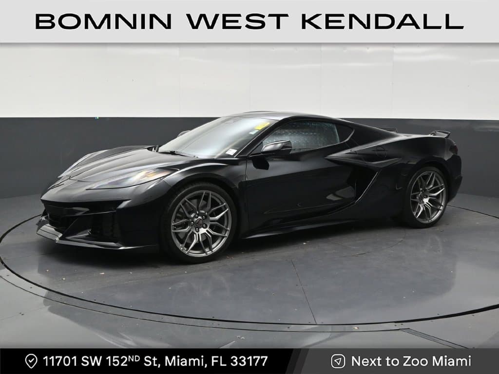 2027 Chevrolet Corvette Base — photo 1 of 33