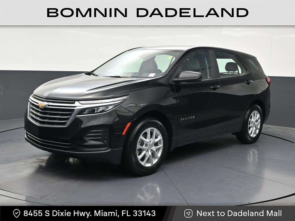 2024 Chevrolet Equinox LS — photo 1 of 37