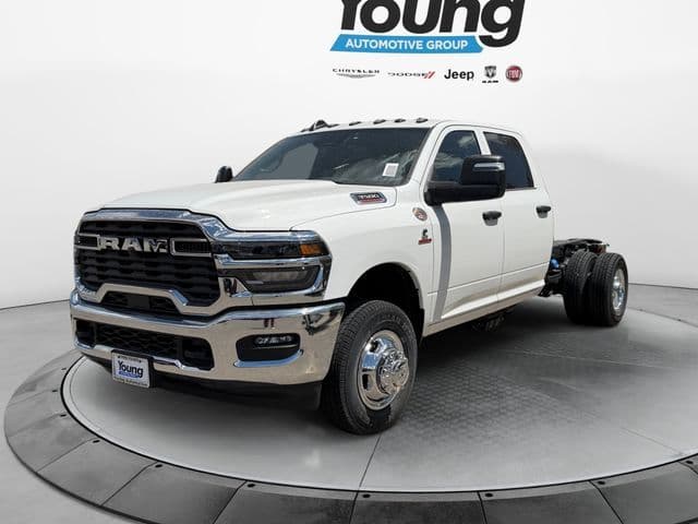 2026 RAM 3500 Chassis Cab TRADESMAN CREW 4X4 60' CA — photo 1 of 35