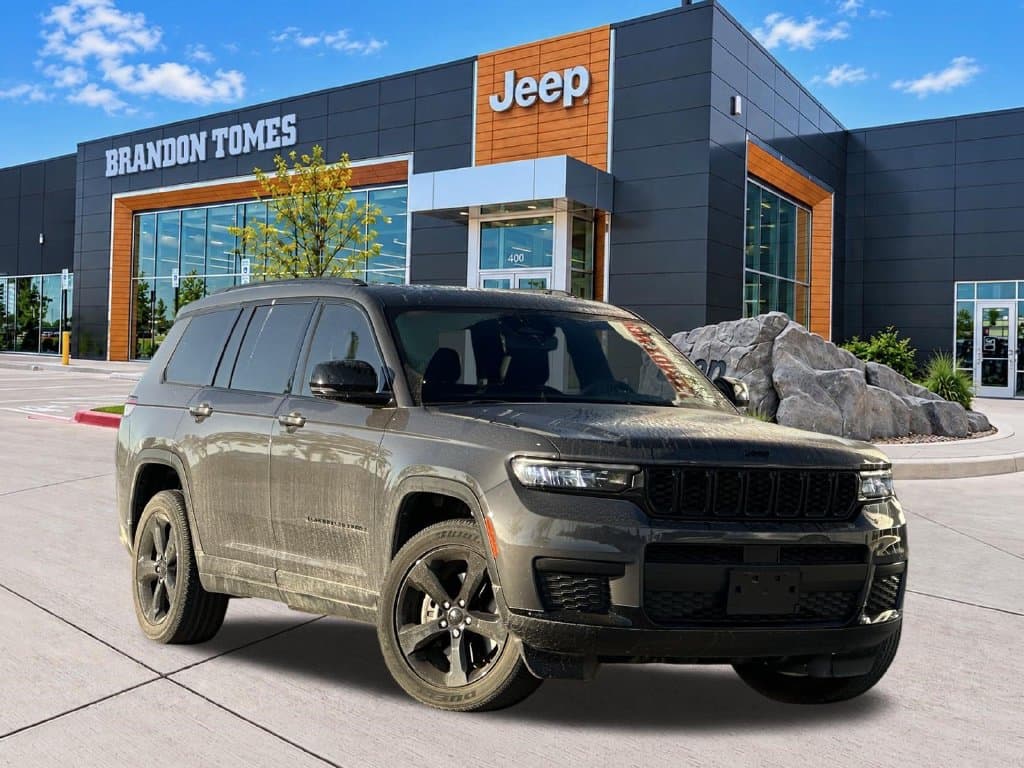 2024 Jeep Grand Cherokee L Laredo — photo 1 of 11