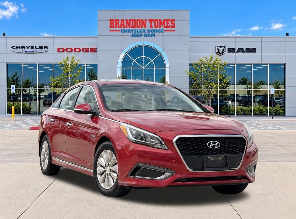2016 Hyundai Sonata Hybrid SE — photo 1 of 11