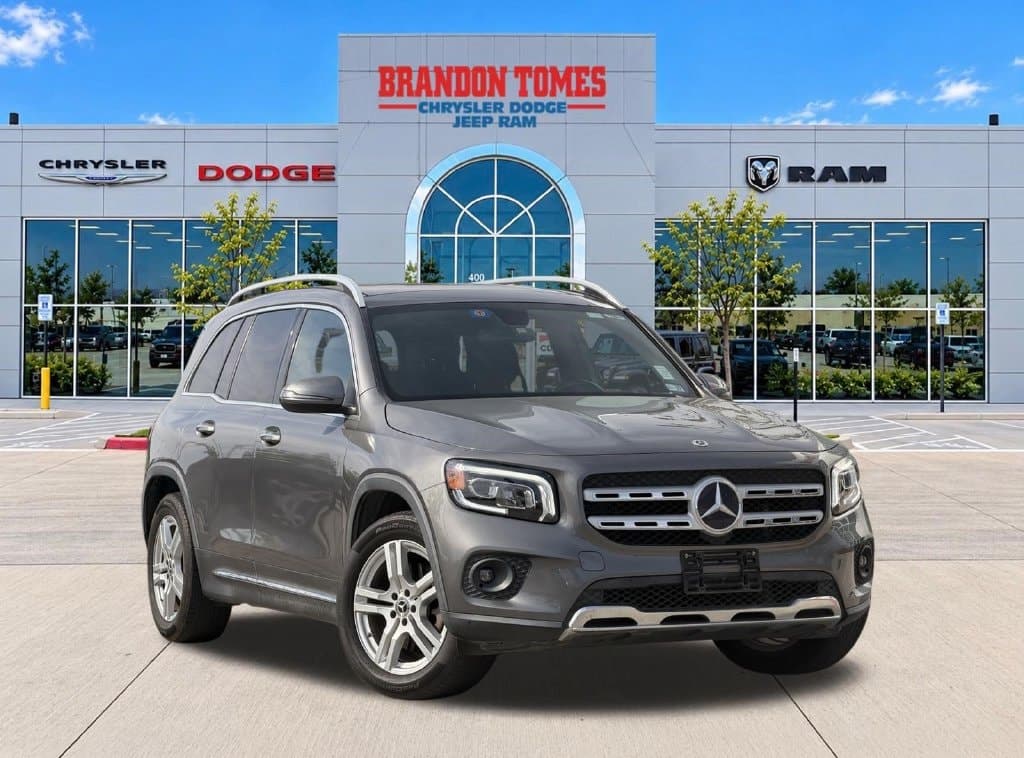 2021 Mercedes-Benz GLB Base — photo 1 of 12