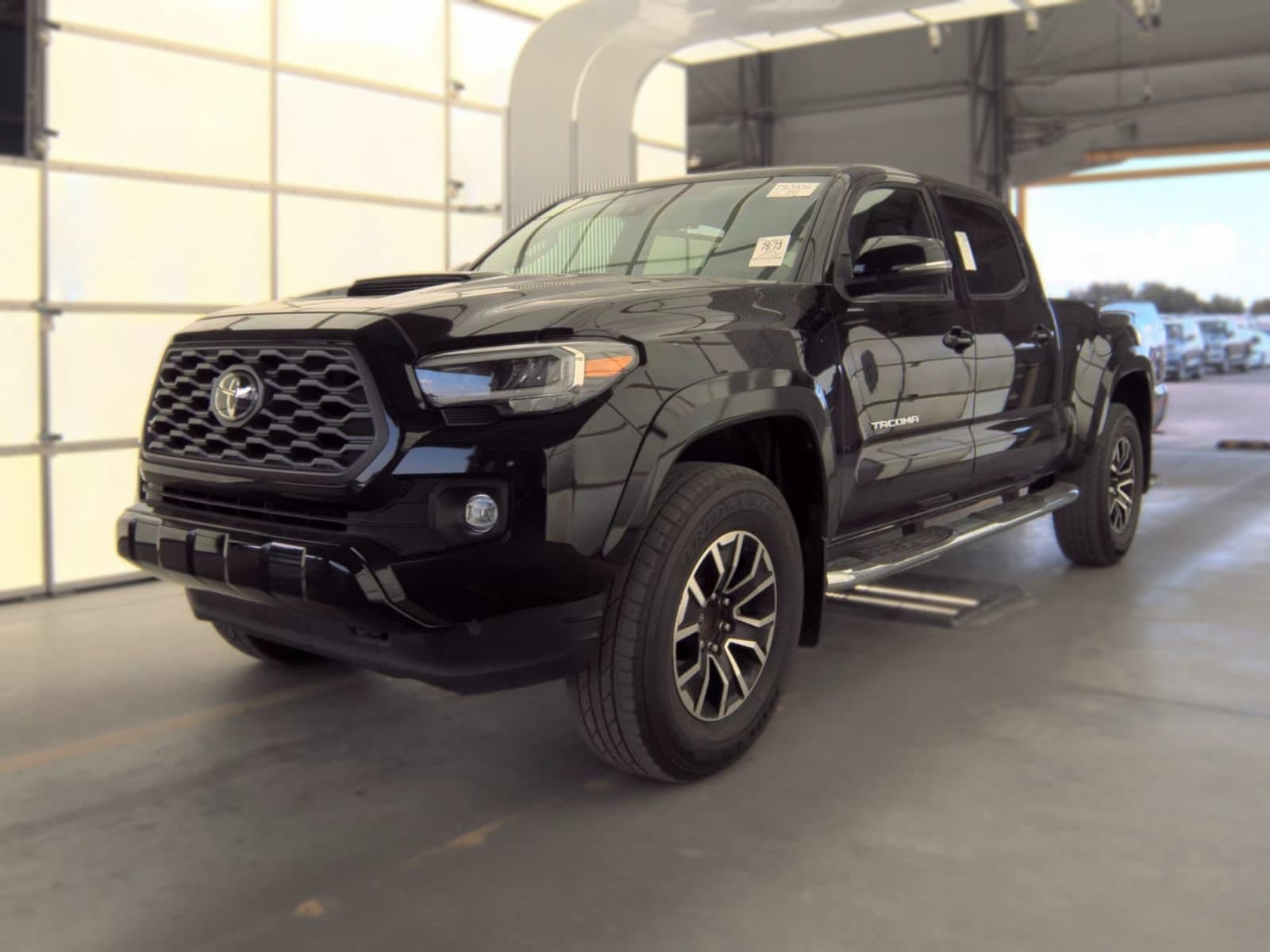2023 Toyota Tacoma 2WD Base — photo 1 of 13