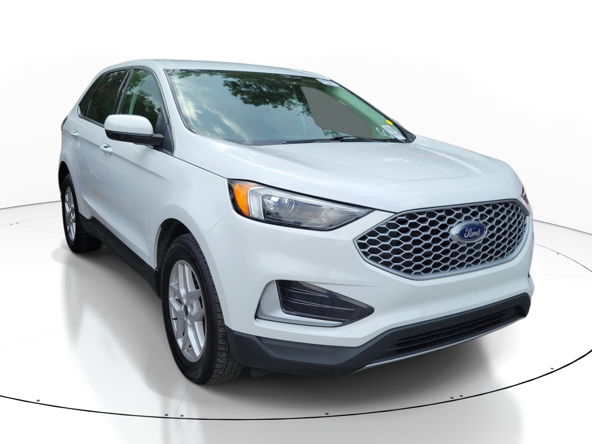 2024 Ford Edge SEL — photo 1 of 10