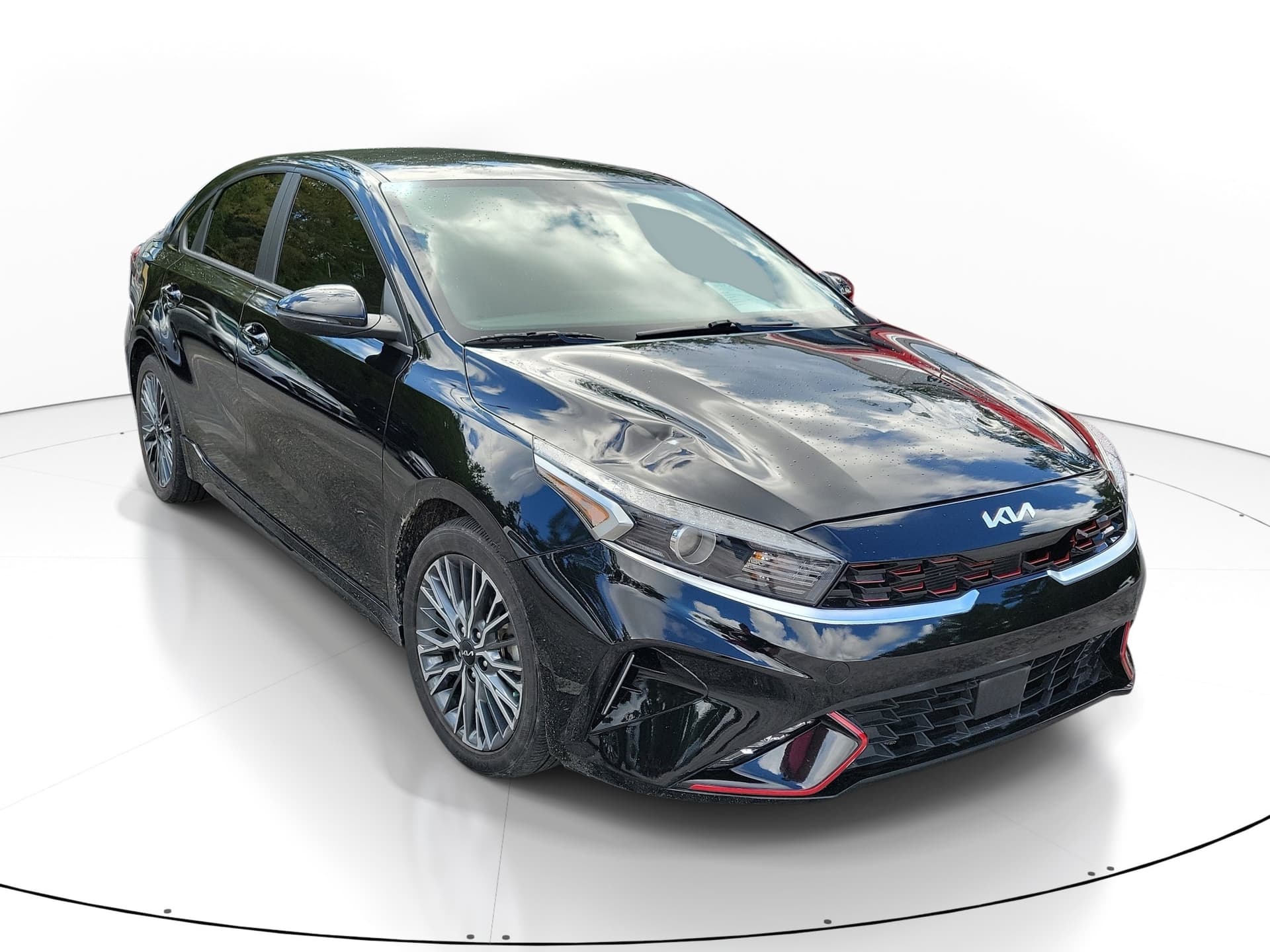 2024 Kia Forte GT-Line — photo 1 of 10
