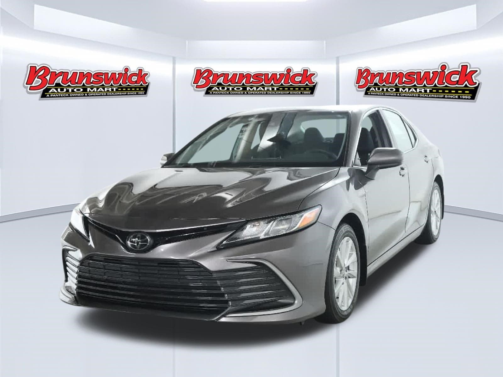 2024 Toyota Camry LE — photo 1 of 45