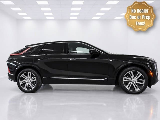 2024 Cadillac LYRIQ Tech — photo 1 of 30