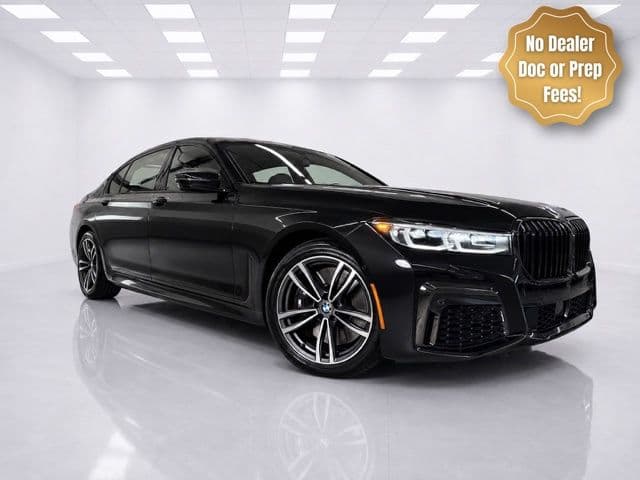 2022 BMW 750i xDrive — photo 1 of 88