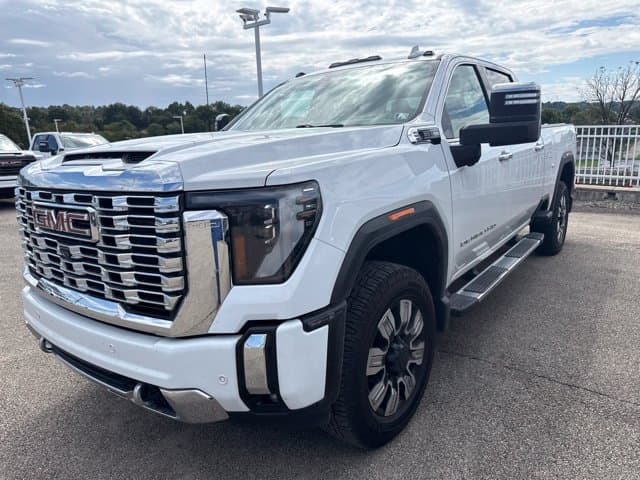 2025 GMC Sierra 2500HD Denali — photo 1 of 5